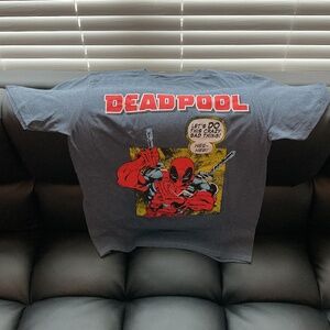 Marvel Deadpool Graphic Grey T-Shirt Size Medium